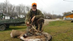 <p>Here is my 2015 buck, not bad for shooting the first buck i saw!</p>